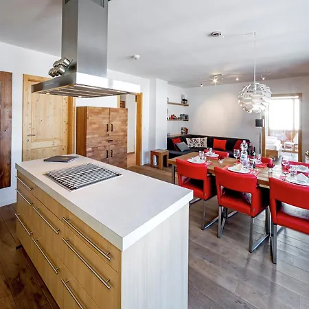 In Near Slopes Apartment