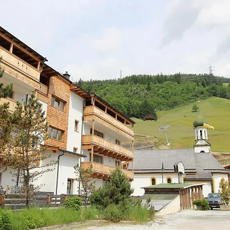 In Near Slopes Apartment *